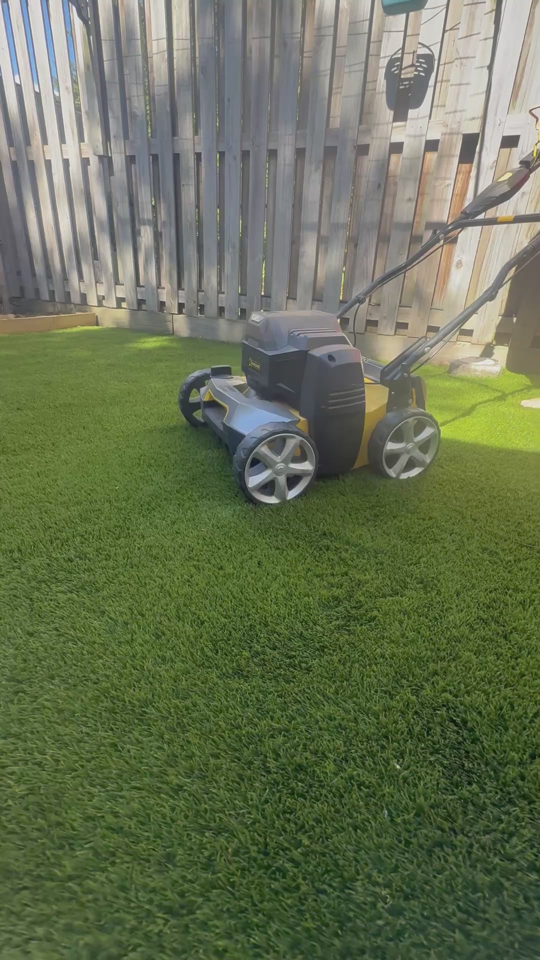 Moving 602W Artificial lawn sweepr