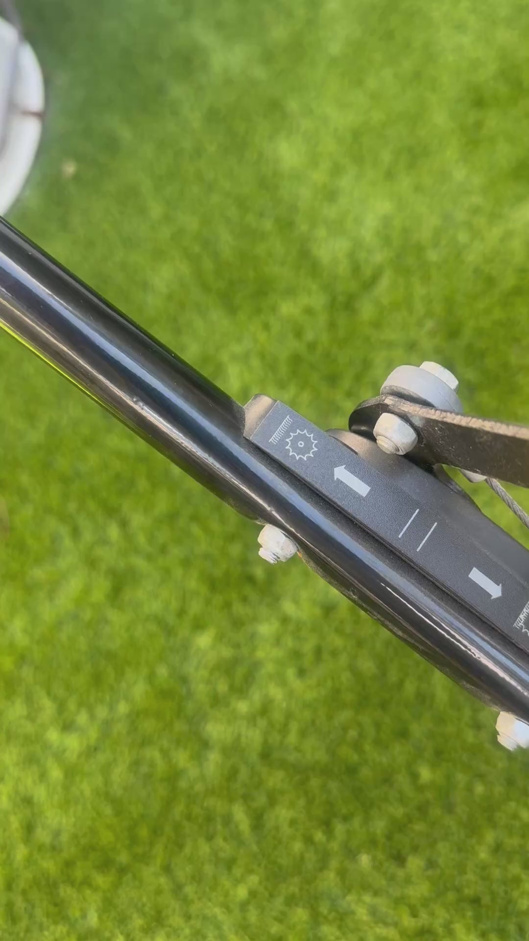 Engagement handle for 602W Artificial Lawn Sweeper